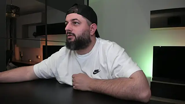 DravenPeak Live XXX-Chat