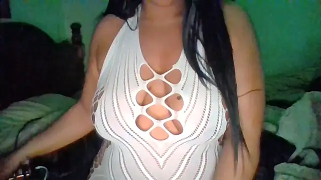 Show webcam de SquirtingKiki