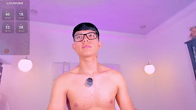 CodyTwink's Live XXX Chat