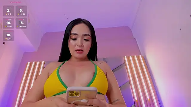 Samantha-Pardo Chat XXX in diretta