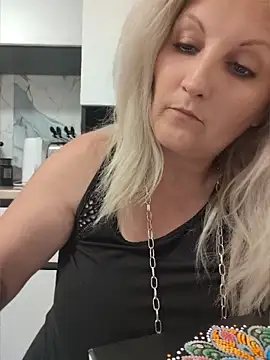 دردشة Divineblond الجنسية المباشرة