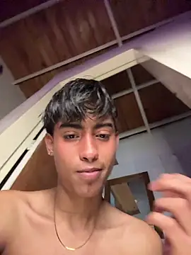 Mauuu18's Live XXX Chat
