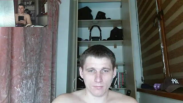 Show modela Poliglotjoe1 na web-kameri