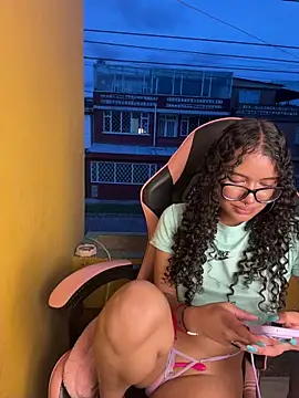 Bunny-fire's Live XXX Chat