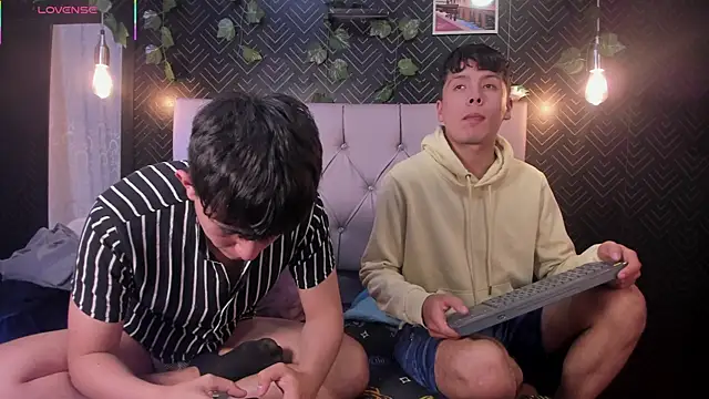 Hoot_boyss_ Webcam Show