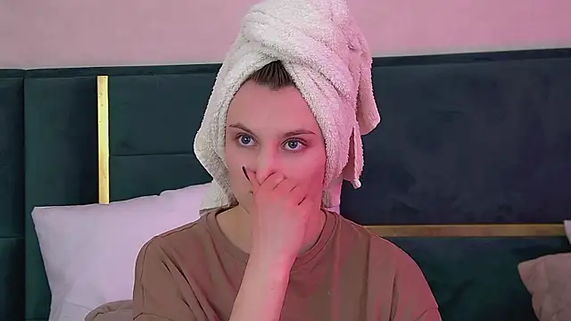 StacyEvances' Live XXX Chat