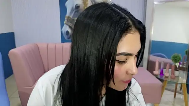 دردشة amy_lovelydoll الجنسية المباشرة