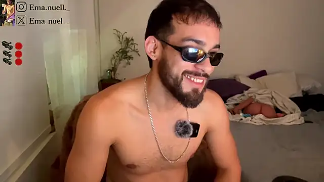 XXX chat uživo modela Emanuell__