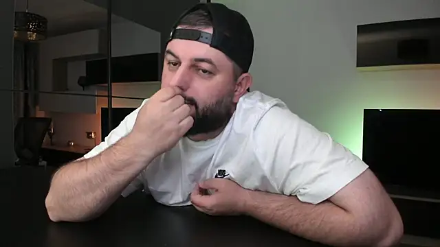 DravenPeak Live XXX Chat