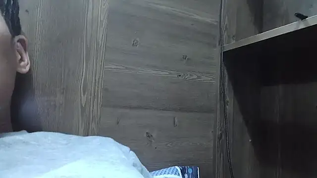 zzangzoa Show in webcam