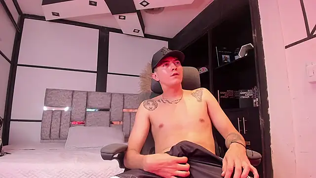 Diamondss_1 webcam show