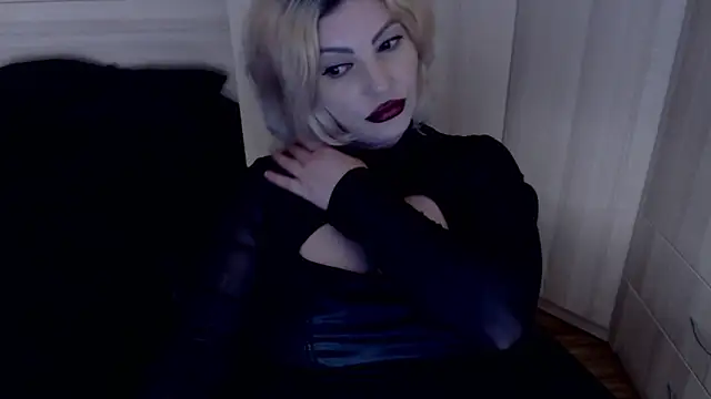 Онлайн чат XXX MistressDemi
