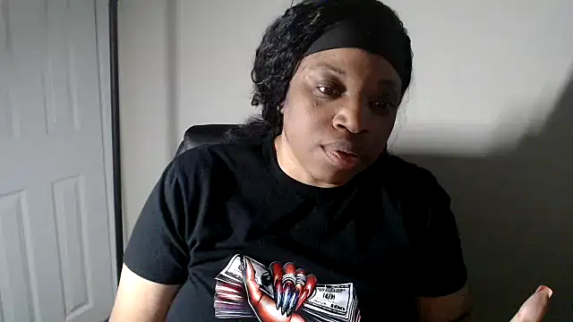 Chatroom XXX en direct de Sexymona1218