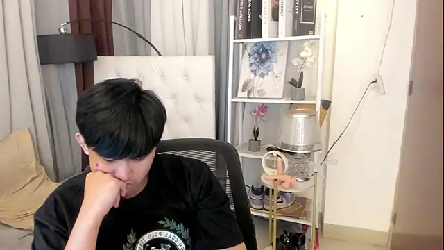 davincihugecock 即時 XXX 聊天