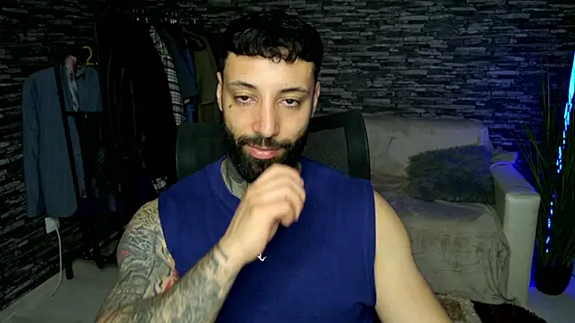 عرض كام MasculineGuy99