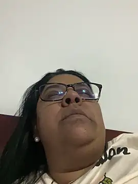 Chat +18 de Carameloswing1 ao vivo