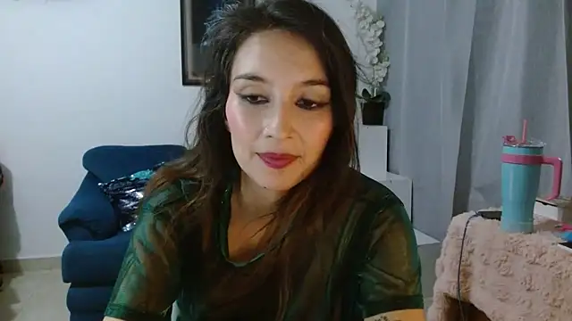 Almaglow_ Chat XXX in diretta