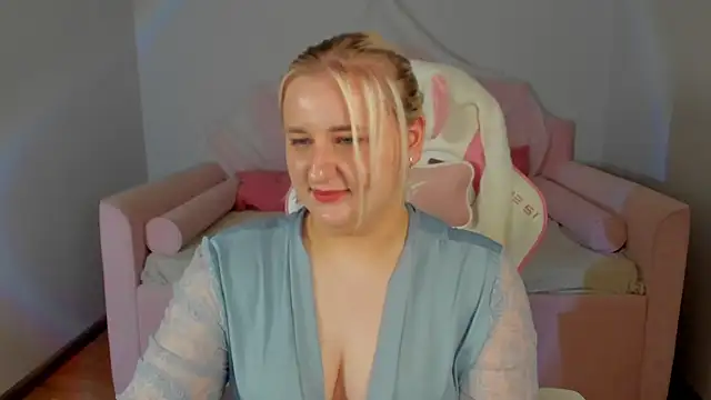 Онлайн чат XXX LioraArdyn