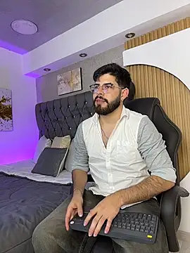 DomBoy_ Adlı Modelin Web Kamerası Şovu
