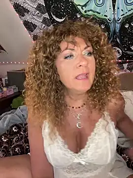 SuzyCatzz élő XXX-chatje