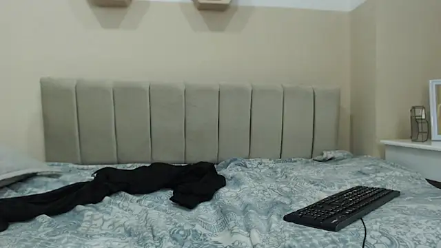 Charlothe_7 webkamerás műsora