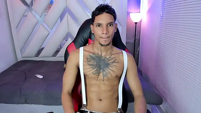 kai_storm77 Webcam Show