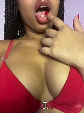 Chatroom XXX en direct de AnthonellaS