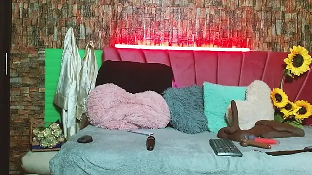 Isabelle_Lov18 élő XXX-chatje