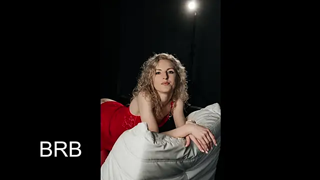 Visbee Adlı Modelin Canlı XXX Sohbeti
