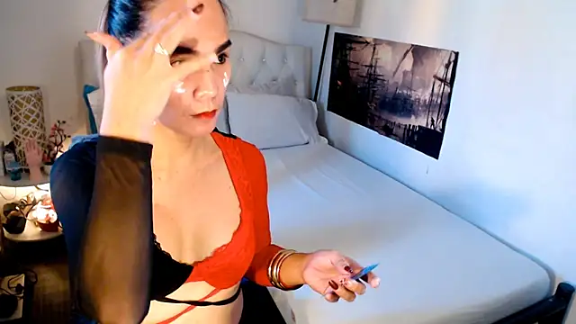 NinaDOM4CUM Adlı Modelin Canlı XXX Sohbeti