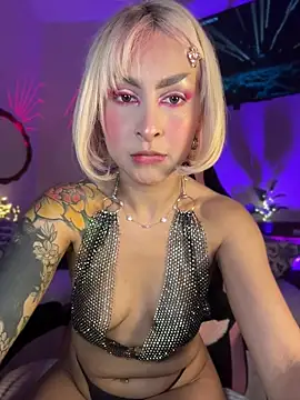 Cinamoonn Chat XXX live