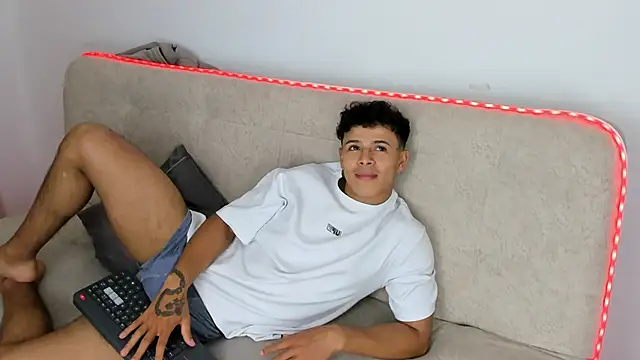 _Alex_Colton élő XXX-chatje