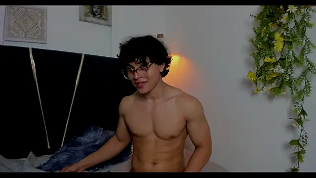 latin_beast4 Webcam Show