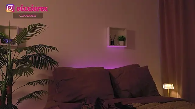 ViXXXiee Live XXX-chat