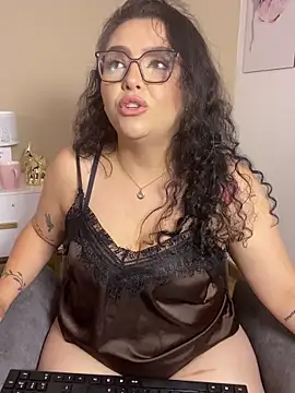 Chat +18 de AlmaraRouge ao vivo