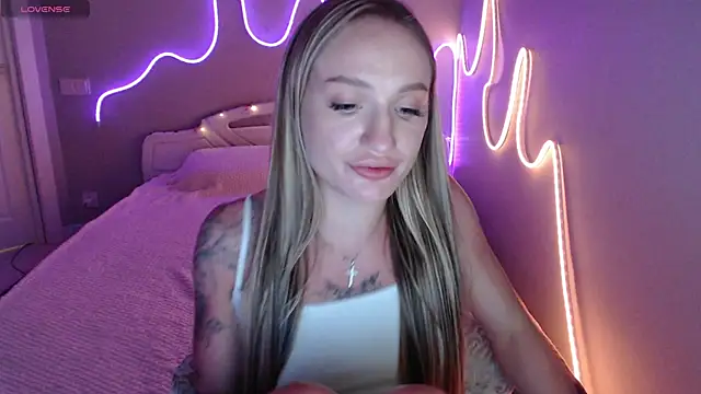Онлайн чат XXX MirrraMisss