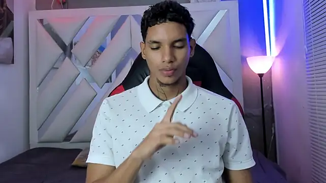 kai_storm77 webcam show