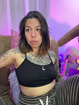 Chatroom XXX en direct de _antonella_dreamss
