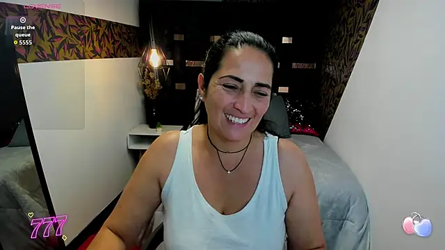Онлайн чат XXX KatteMilf