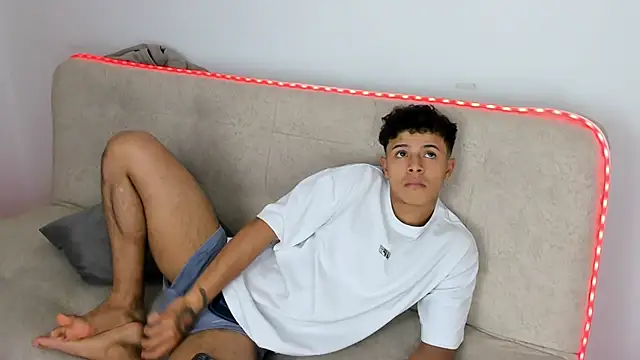 Chatroom XXX en direct de _Alex_Colton