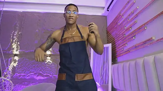 Logan_Varela 라이브 XXX 채팅