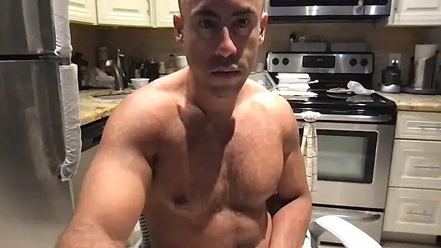 BigGuyMuscle: διαδικτυακό σόου στην κάμερα