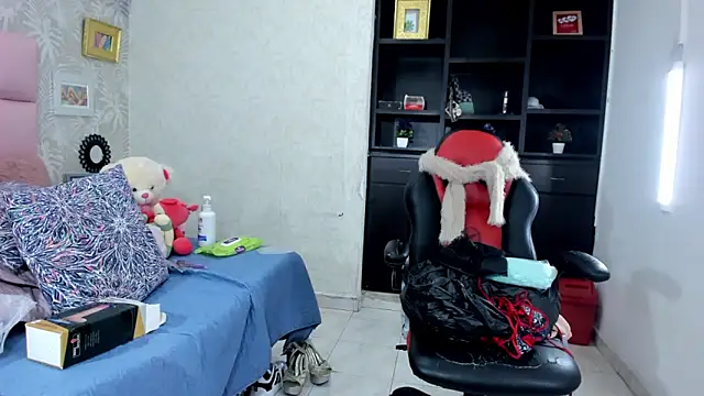 Chat +18 de Mara_Summerr ao vivo