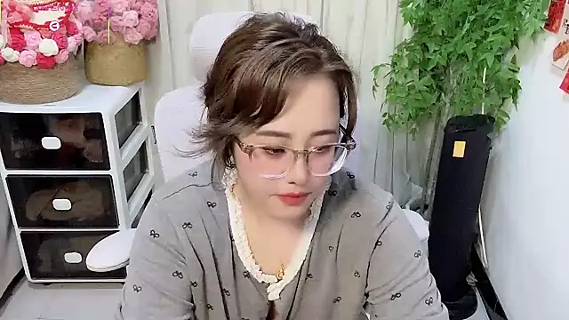 NEWONETOn Live XXX chat