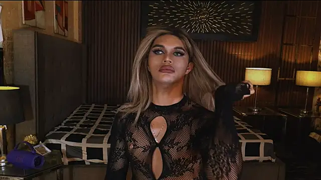 ElegantKellyTS Webcam-Show