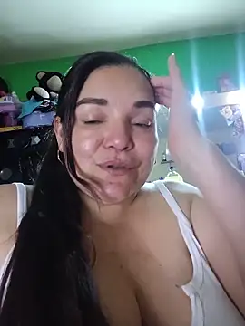 Zuleyka_69のライブXXXチャット