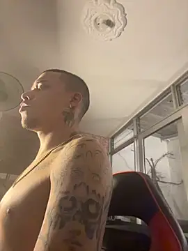 Chat XXX Live AlphaMasterXxx