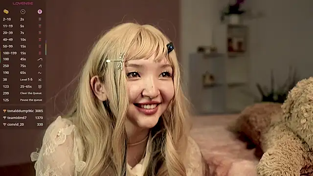 Linhmew's Live XXX Chat