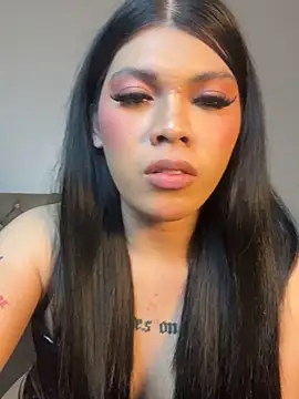 Chat +18 de DanikaLovve ao vivo