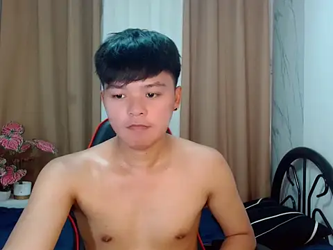 yourhotasiandoms 在線直播表演